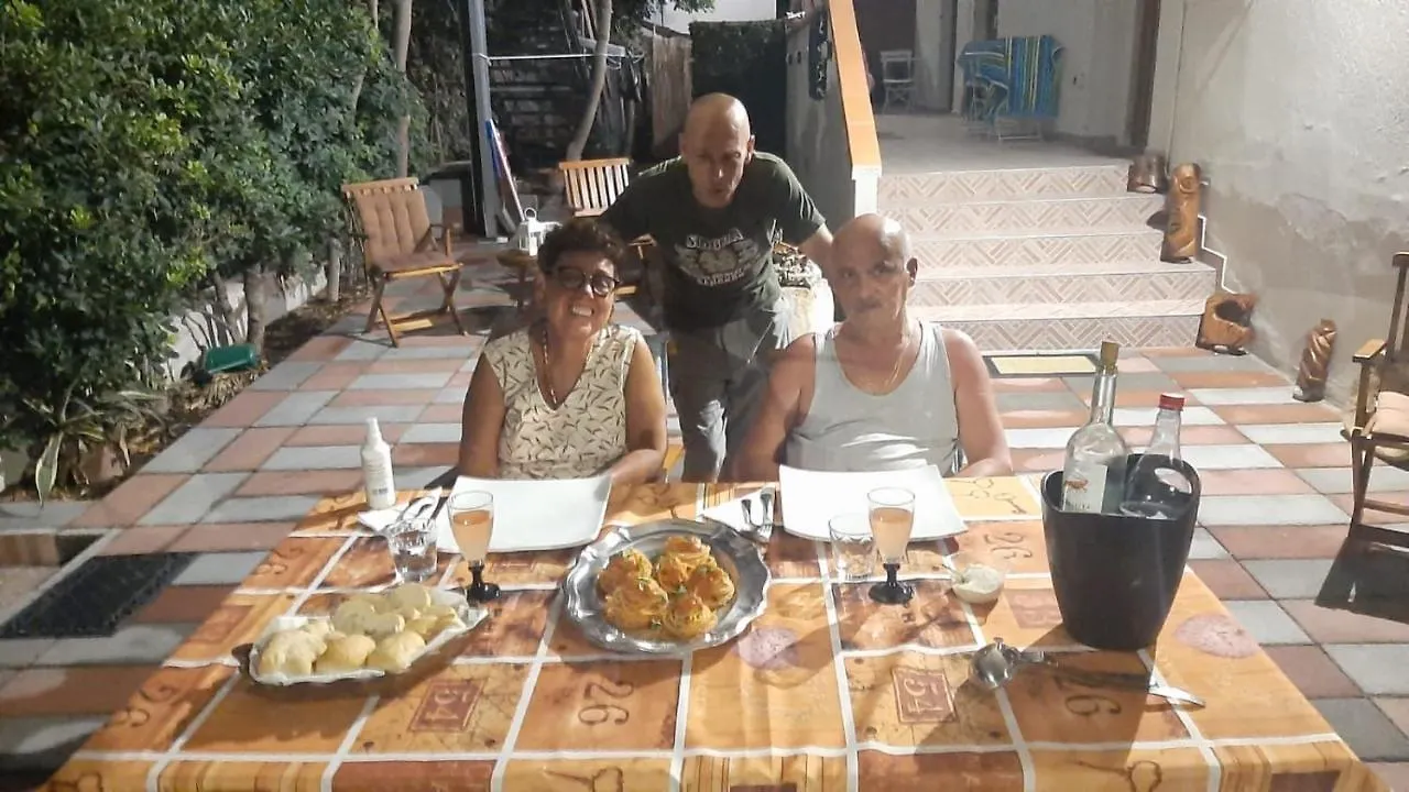 Bed and Breakfast Da Umby Alghero 2*,  Italien